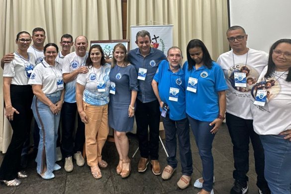 Pastoral Familiar da Diocese de Colatina marca presença em Assembleia do Regional Leste 3