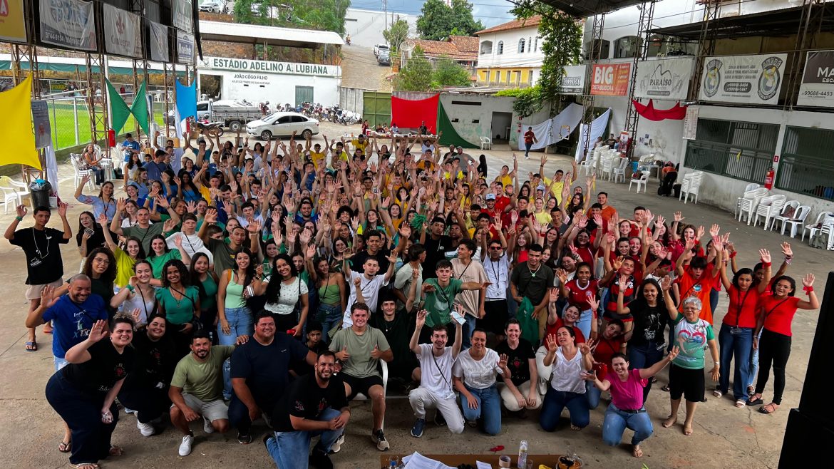Paróquia São Sebastião Celebra o Dia Nacional da Juventude