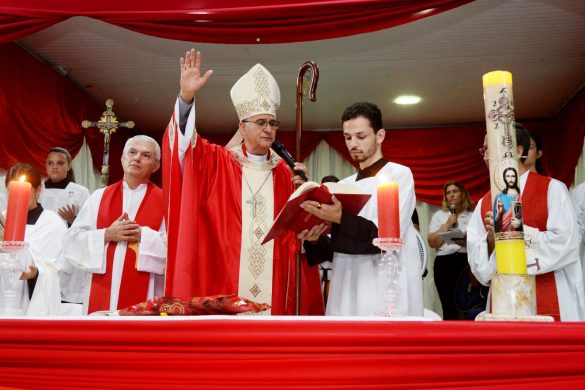 Celebração da Crisma marca o encerramento da Visita Pastoral à Paróquia de Santa Teresa