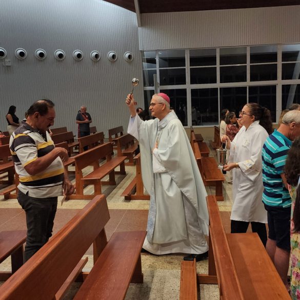 Dom Lauro preside missa pelo primeiro aniversário da Dedicação do Templo no Santuário de Nossa Senhora da Saúde