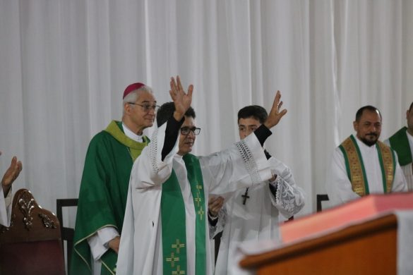 Padre Neil assume como novo pároco da Paróquia São Sebastião