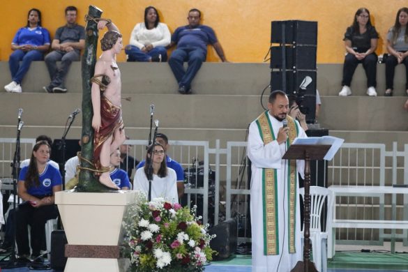 Padre Neil assume como novo pároco da Paróquia São Sebastião