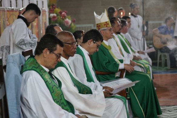 Padre Neil assume como novo pároco da Paróquia São Sebastião