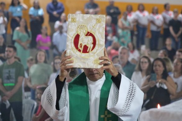 Padre Neil assume como novo pároco da Paróquia São Sebastião