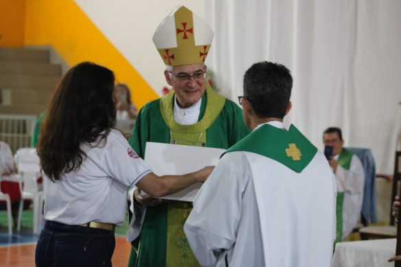 Padre Neil assume como novo pároco da Paróquia São Sebastião