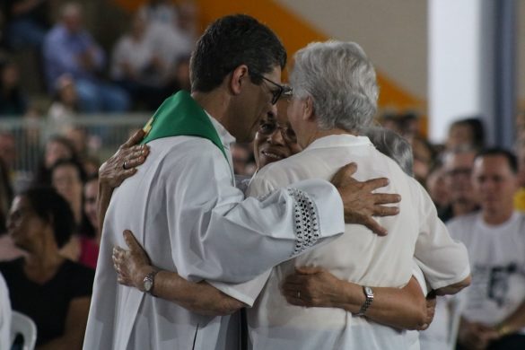 Padre Neil assume como novo pároco da Paróquia São Sebastião