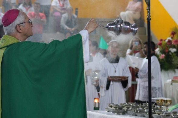 Padre Neil assume como novo pároco da Paróquia São Sebastião