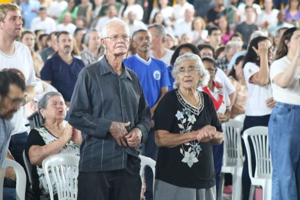 Padre Neil assume como novo pároco da Paróquia São Sebastião