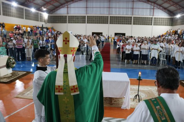 Padre Neil assume como novo pároco da Paróquia São Sebastião