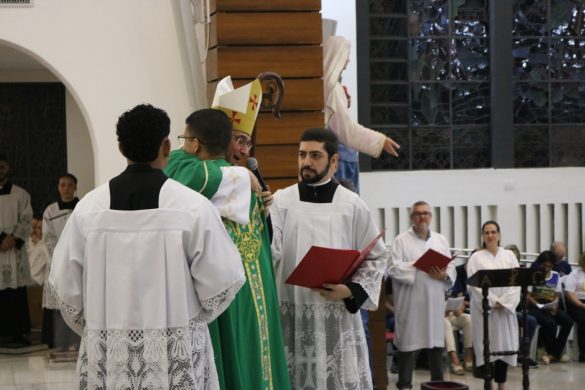 Catedral de Colatina acolhe novo Pastor: Pe. Irineu Sales assume como pároco e cura