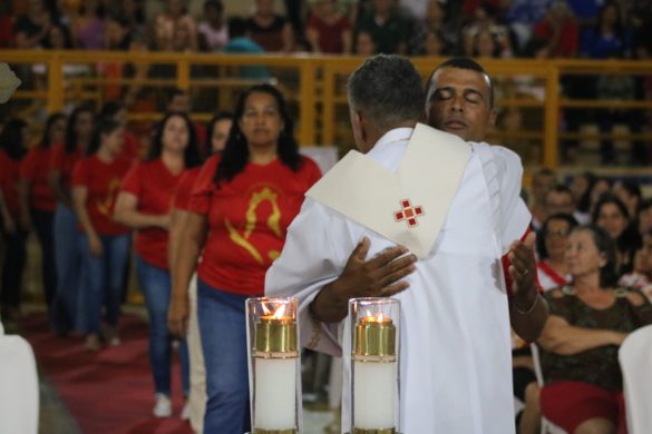 Paróquia Santa Luzia de Pancas acolhe Pe. Paulo César como novo pároco