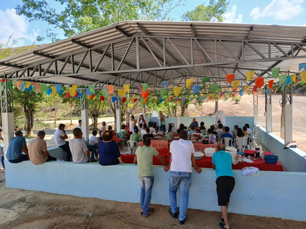 Celebração da Crisma marca o encerramento da Visita Pastoral à Paróquia de Santa Teresa