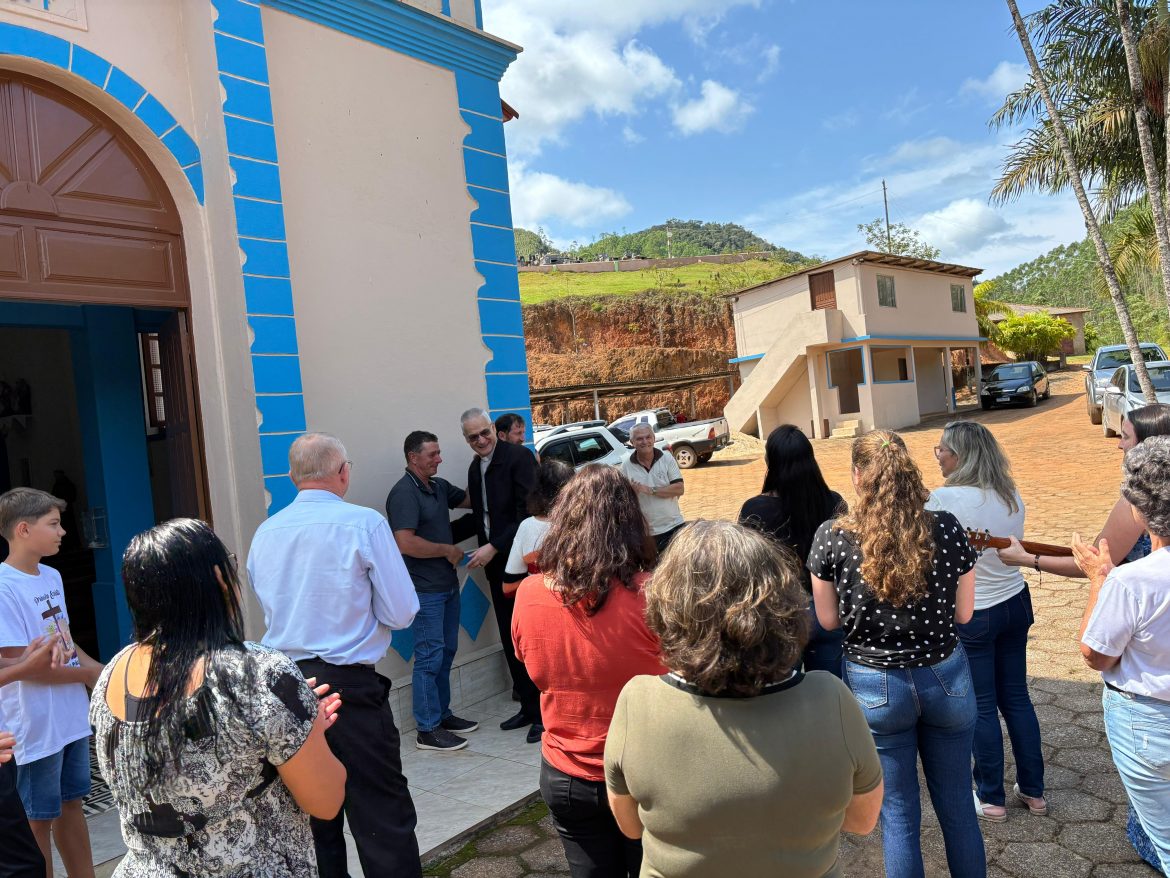 Celebração da Crisma marca o encerramento da Visita Pastoral à Paróquia de Santa Teresa