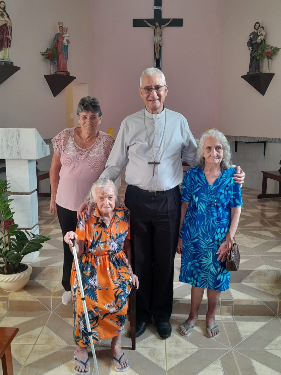 Celebração da Crisma marca o encerramento da Visita Pastoral à Paróquia de Santa Teresa