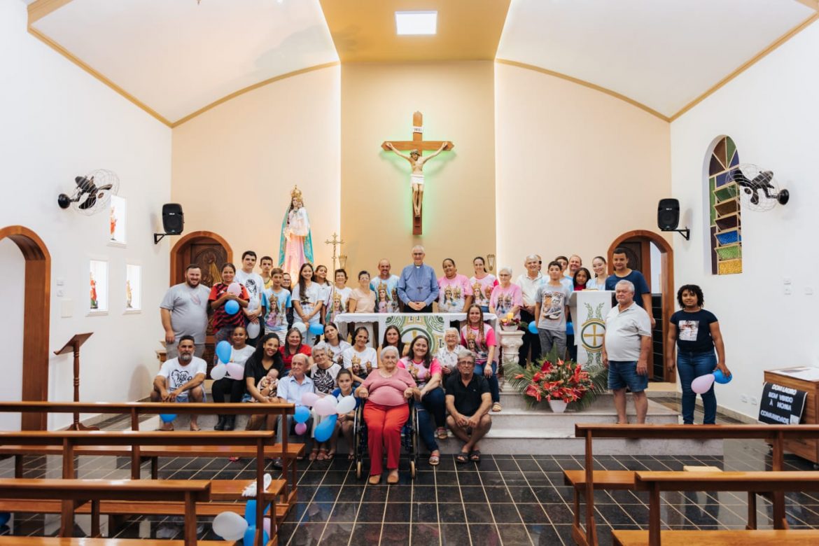 Celebração da Crisma marca o encerramento da Visita Pastoral à Paróquia de Santa Teresa