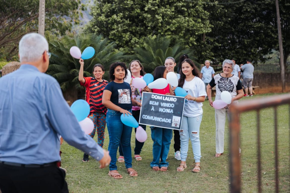 Celebração da Crisma marca o encerramento da Visita Pastoral à Paróquia de Santa Teresa