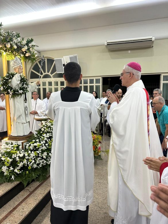 Dom Lauro celebra a Festa de São João Paulo II destacando a fé, a vigilância e a missão universal da Igreja