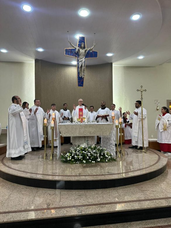 Dom Lauro celebra a Festa de São João Paulo II destacando a fé, a vigilância e a missão universal da Igreja