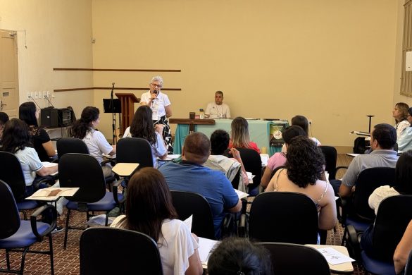 Encontro com os Secretários e Secretarias das Paróquias da Diocese de Colatina