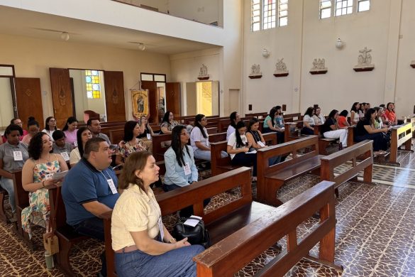 Encontro com os Secretários e Secretarias das Paróquias da Diocese de Colatina