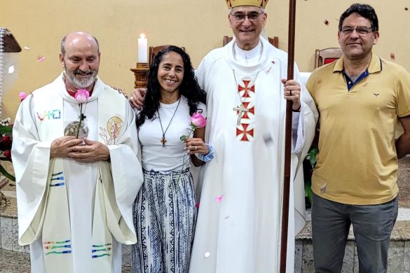 Dom Lauro preside Festa em honra a Santa Teresinha do Menino Jesus em Aracruz