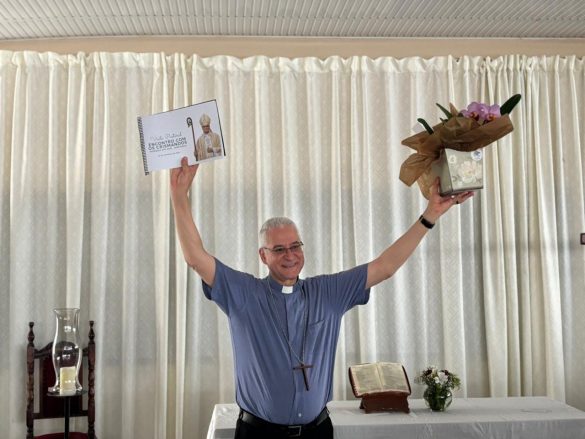 Dom Lauro realiza visita pastoral à Paróquia São José em João Neiva