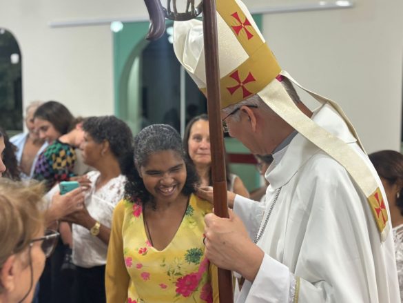 Dom Lauro realiza visita pastoral à Paróquia São José em João Neiva