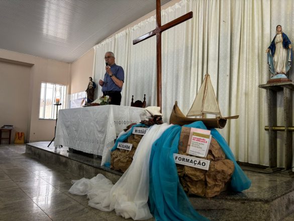 Dom Lauro realiza visita pastoral à Paróquia São José em João Neiva