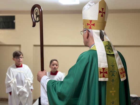 Dom Lauro realiza visita pastoral à Paróquia São José em João Neiva