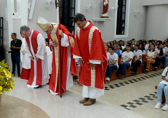 Crisma na Paróquia São Roque de São Roque do Canaã