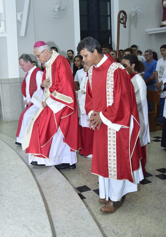 Crisma na Paróquia São Roque de São Roque do Canaã