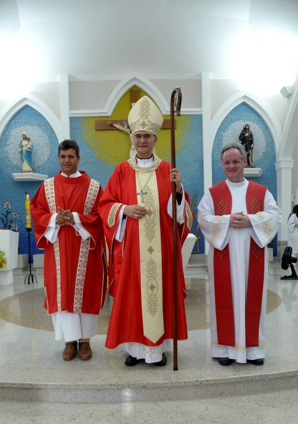 Crisma na Paróquia São Roque de São Roque do Canaã