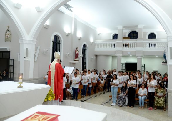 Crisma na Paróquia São Roque de São Roque do Canaã
