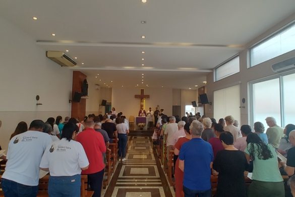 “A morte é apenas uma passagem; nossa esperança repousa na eternidade feliz com Deus”