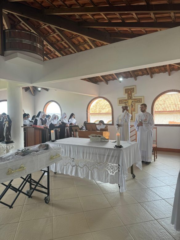 “Vai segura minha alma”: Família Franciscana Colatinense se despede de Irmã Marlene Maria dos Arcanjos