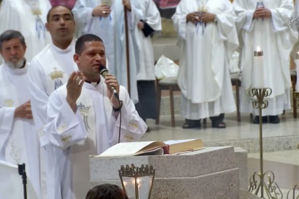 Solenidade de Nossa Senhora da Saúde: um convite à verdadeira alegria na entrega a Deus
