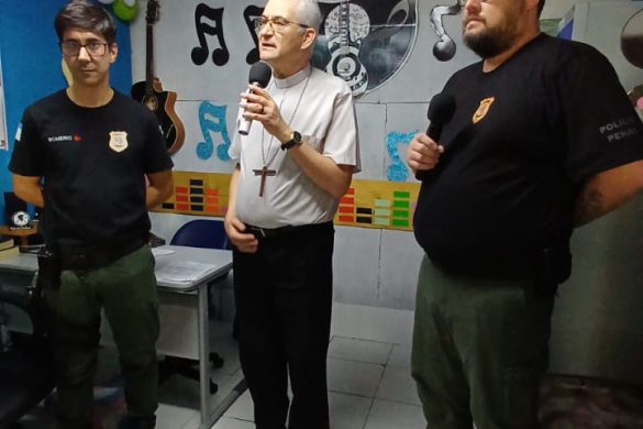 Dom Lauro visita os presídios de Linhares e Bebedouro e destaca a esperança cristã