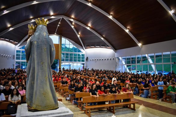 Diocese de Colatina celebra 40 anos do Encontro de Jovens com Cristo em Ibiraçu