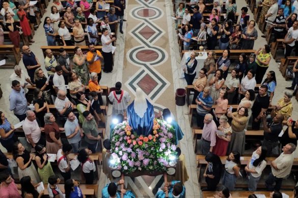 Dia de Nossa Senhora das Graças na Catedral: um convite à oração e à graça de Deus