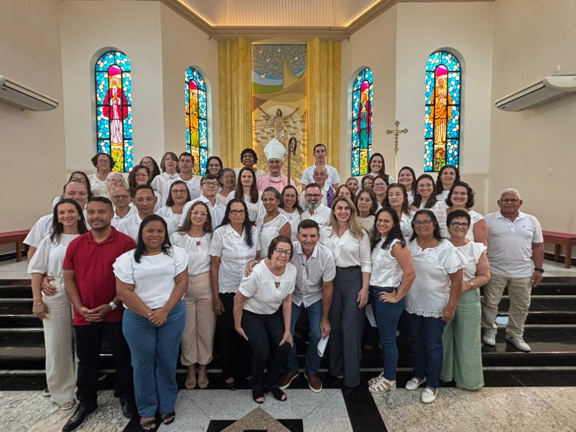 Instituição de Ministros e Assistentes Leigos na Paróquia São José de João Neiva