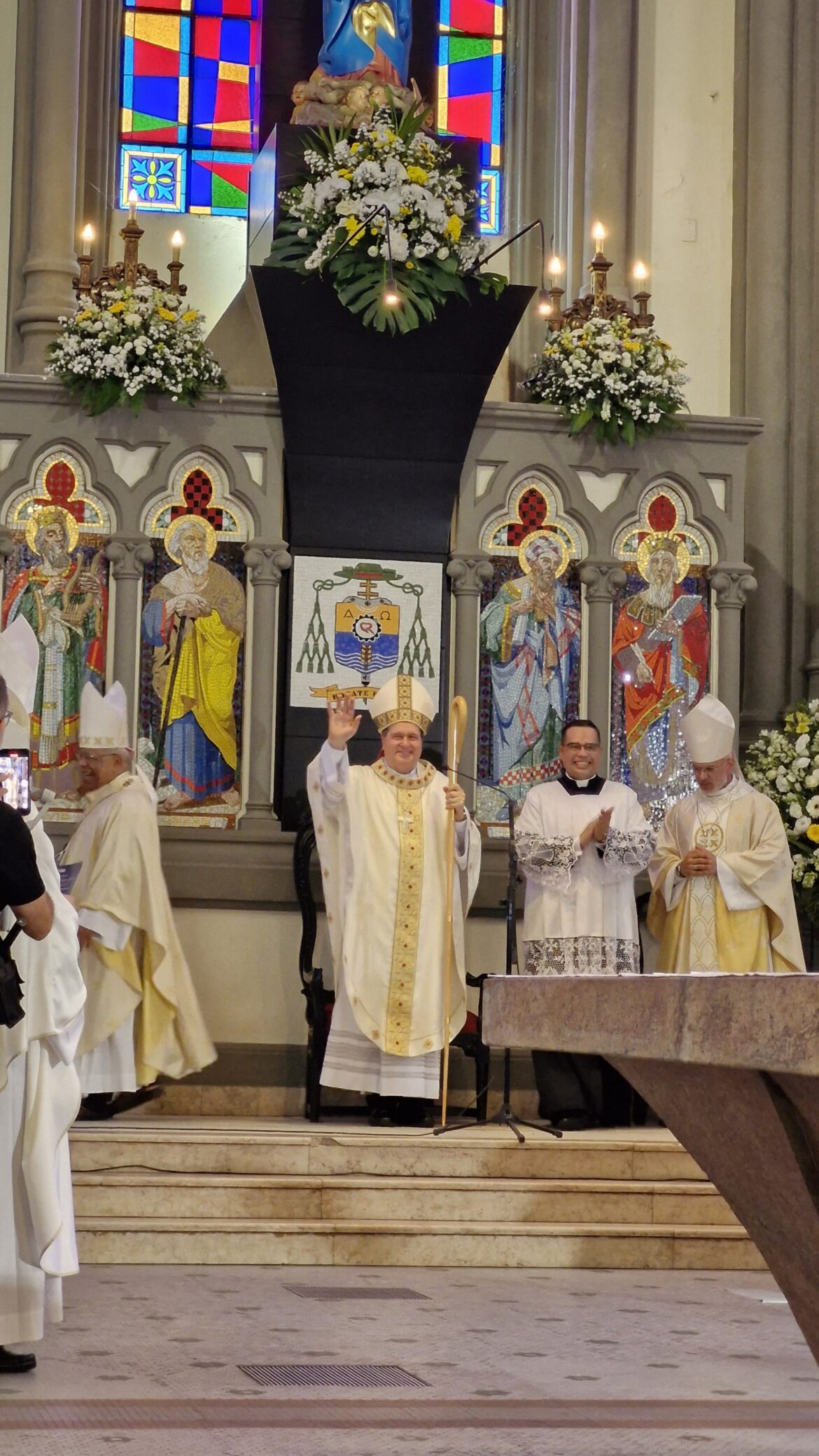 ARQUIDIOCESE DE VITÓRIA ACOLHE DOM ÂNGELO MEZZARI COMO NOVO ARCEBISPO METROPOLITANO