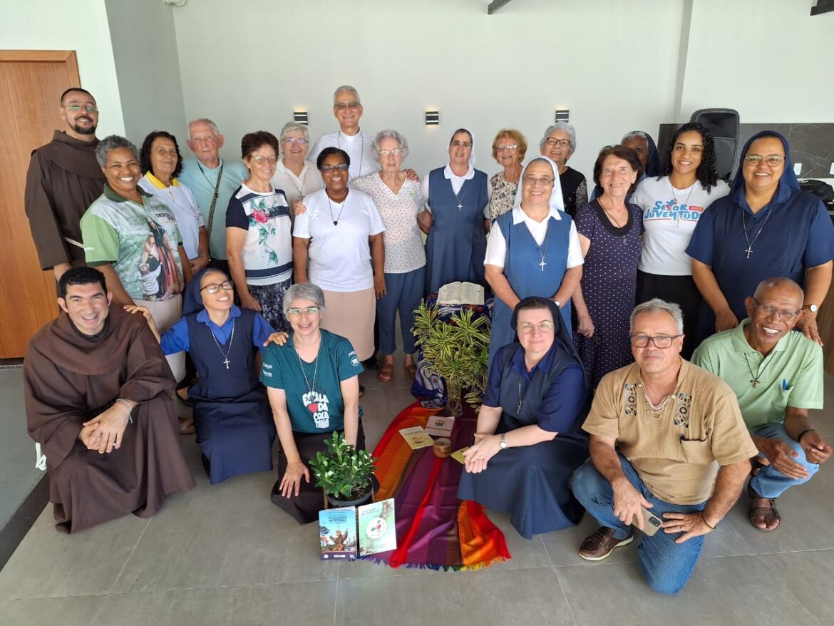 RELIGIOSOS DA DIOCESE DE COLATINA SE REÚNEM EM ENCONTRO ANUAL E REFLETEM SOBRE O JUBILEU DE ESPERANÇA