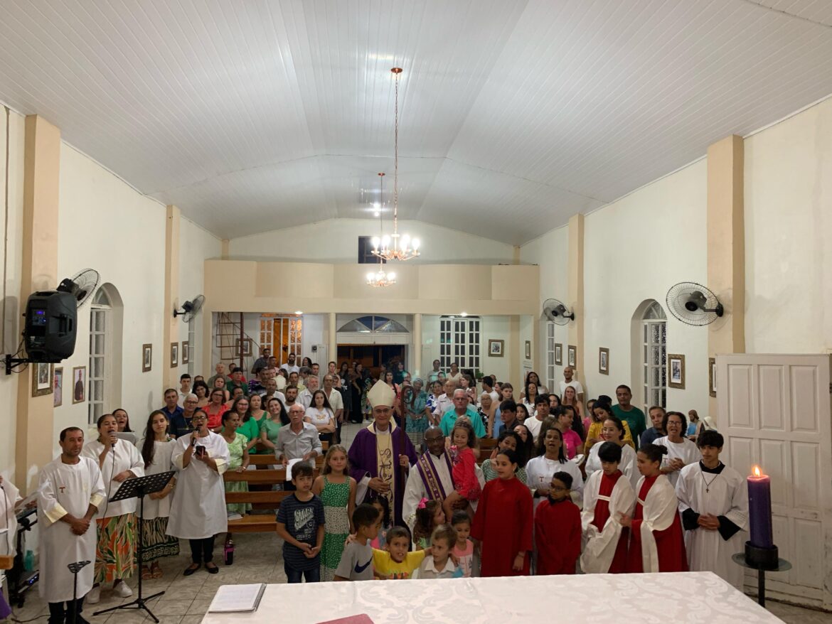 VISITA PASTORAL DE DOM LAURO TRAZ MOMENTOS DE FÉ E UNIÃO EM LARANJA DA TERRA