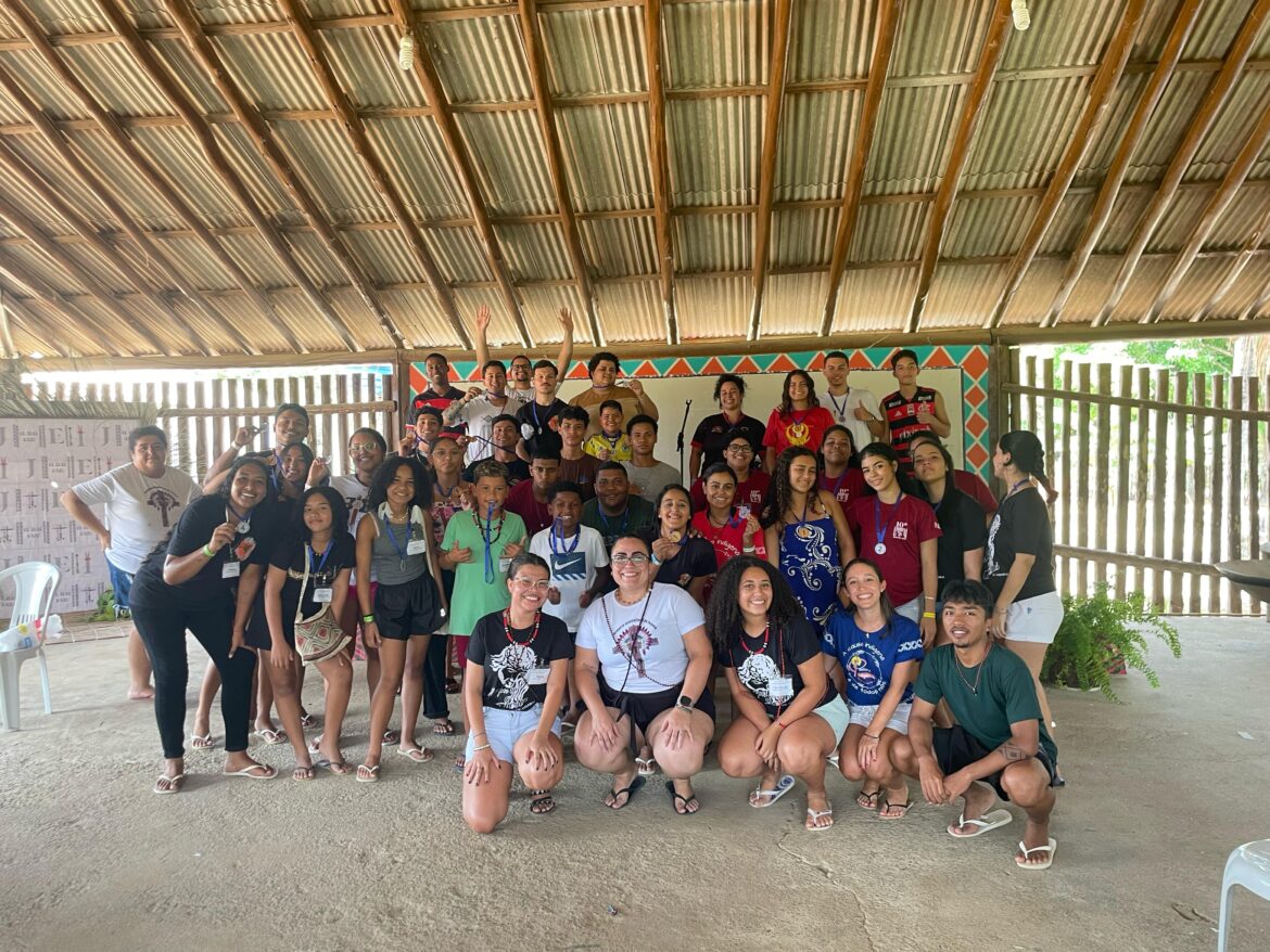 PASTORAL INDIGENISTA E PASTORAL DA JUVENTUDE REALIZARAM ENCONTRO INTERCULTURAL DE JOVENS NA ALDEIA IRAJÁ/ARACRUZ/ES.