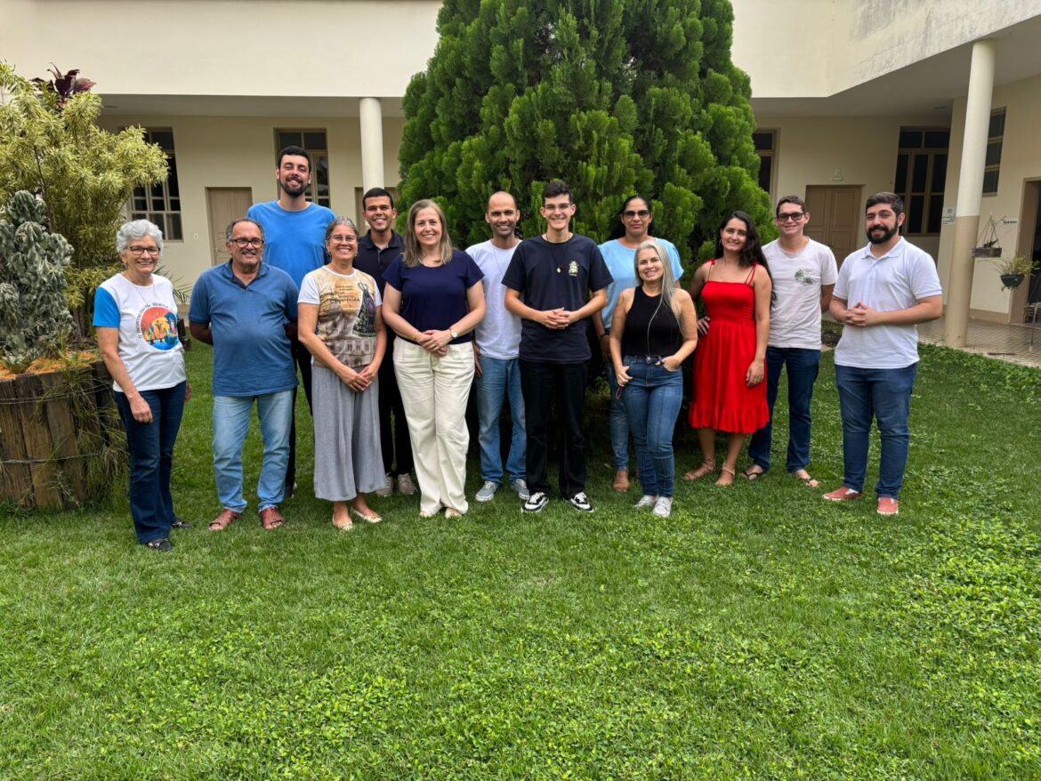 RETIRO E FORMAÇÃO FORTALECEM MISSÃO EVANGELIZADORA DA ANIMAÇÃO BÍBLICA DA PASTORAL NA DIOCESE DE COLATINA