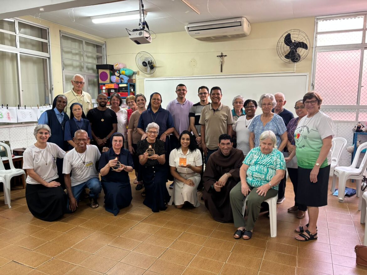 RELIGIOSOS DA DIOCESE DE COLATINA ENCERRAM ANO COM ENCONTRO MARCADO PELA ESPERANÇA E RENOVAÇÃO