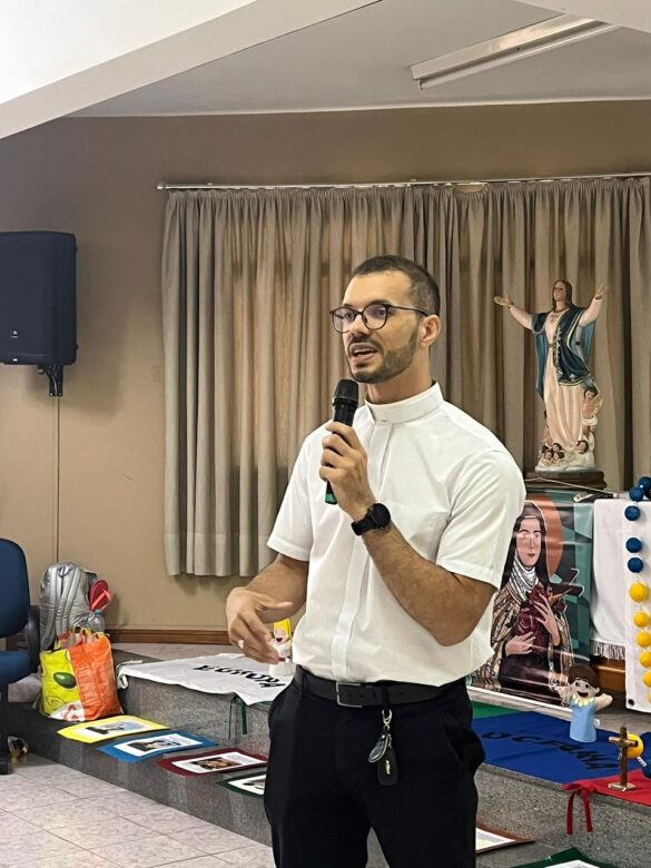 WhatsApp Image 2026-03-20 at 11.53.59 (1) Assembleia da IAM reúne dioceses do Regional Leste 3 em encontro