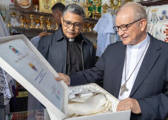 Diocese de Colatina presenteia Arquidiocese de Aparecida