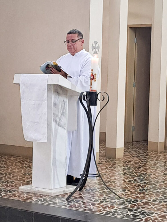 IMG_5400.JPG Candidatos ao diaconato permanente recebem ministério de leitor