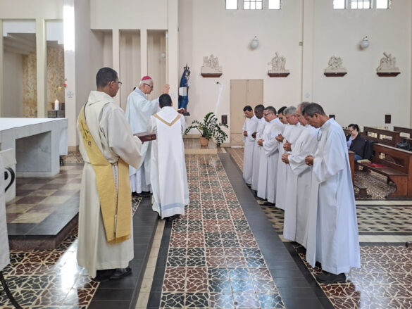 IMG_5401.JPG Candidatos ao diaconato permanente recebem ministério de leitor